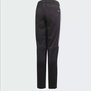 Adidas boy XL long pants slim